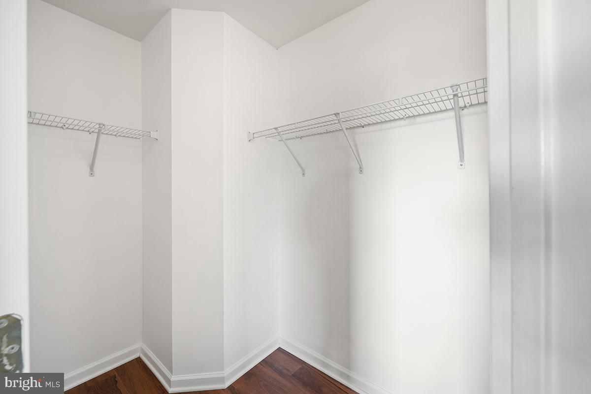 SYCAMORE HILL - Residential