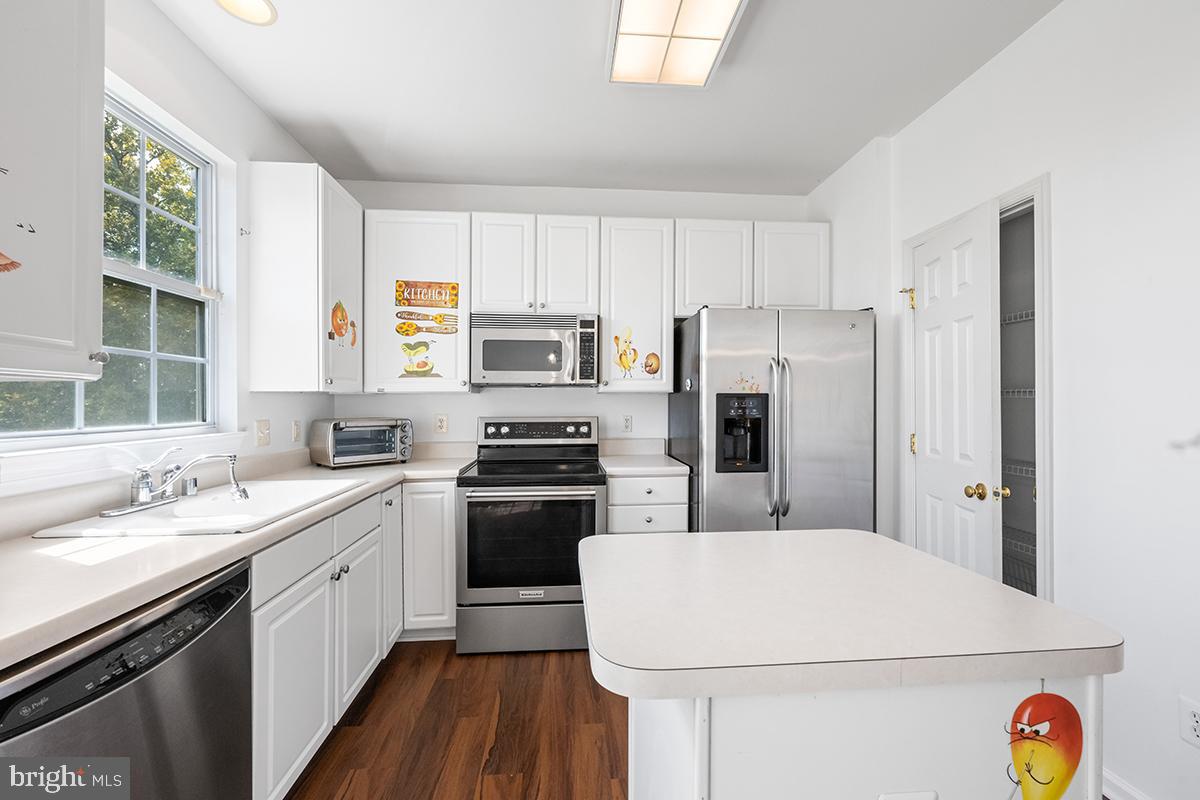 SYCAMORE HILL - Residential