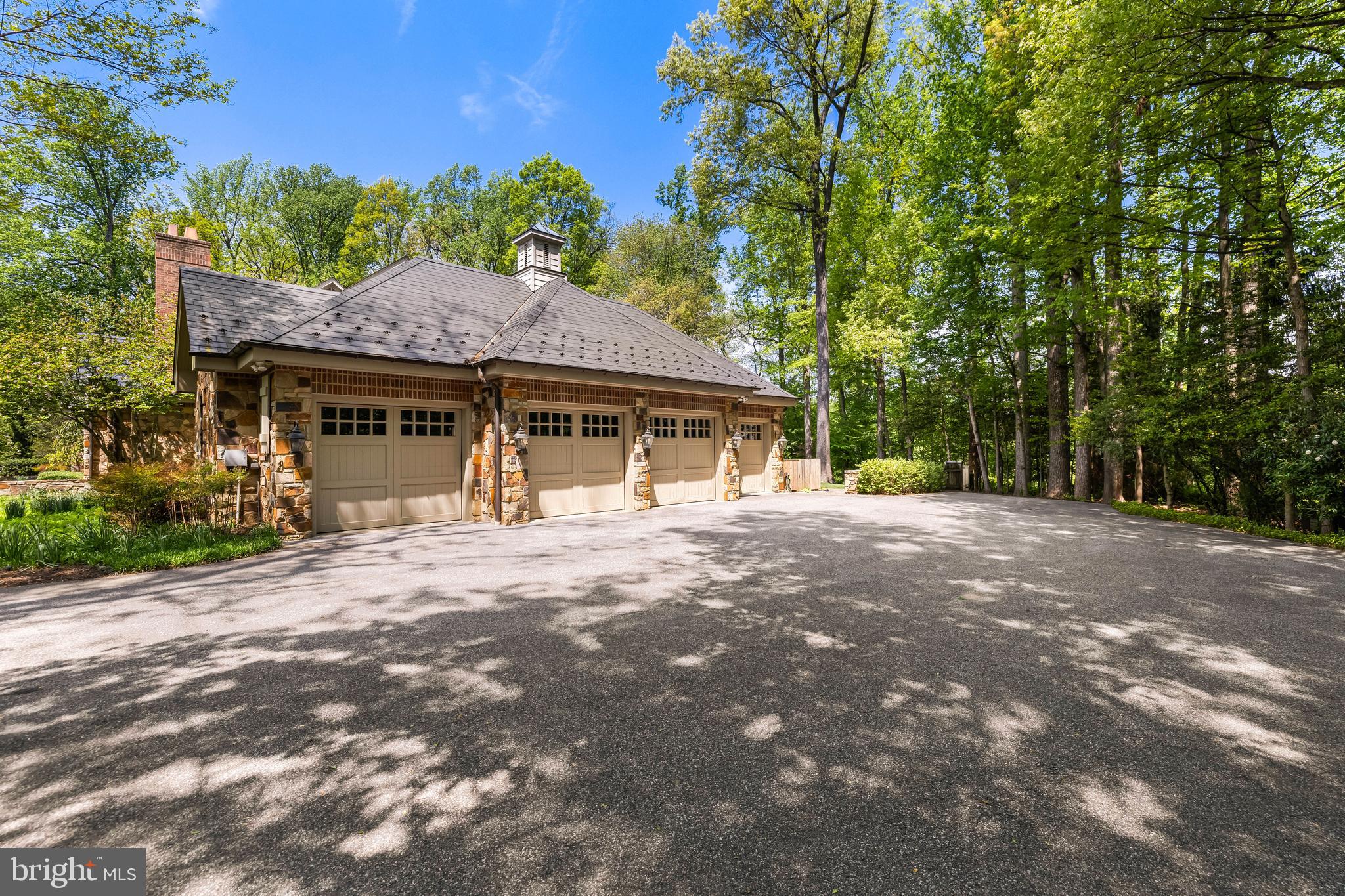 CAVES VALLEY GOLF CLUB - Residential
