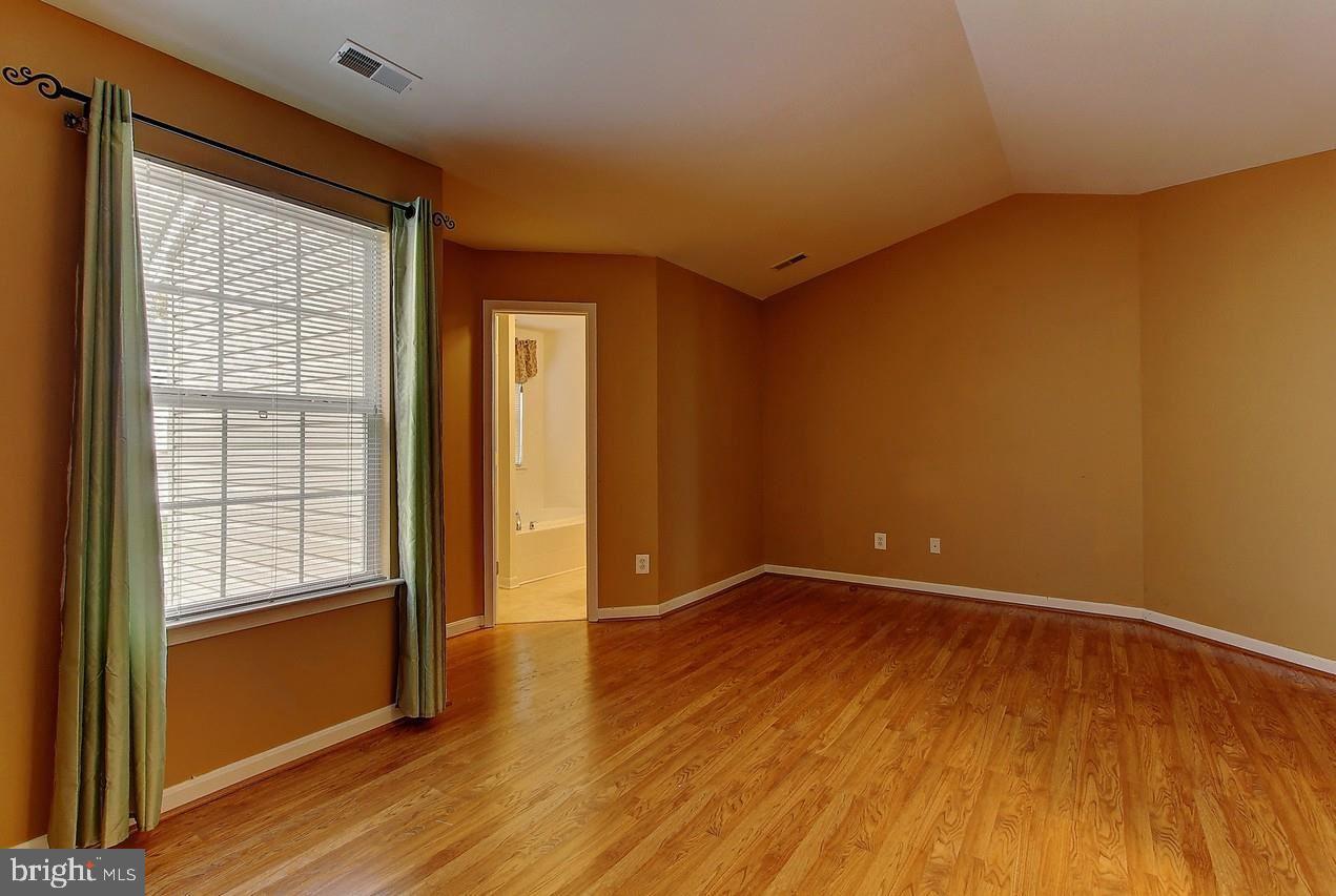 PEACEFIELDS - Residential