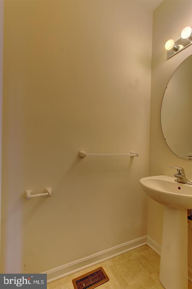 PEACEFIELDS - Residential