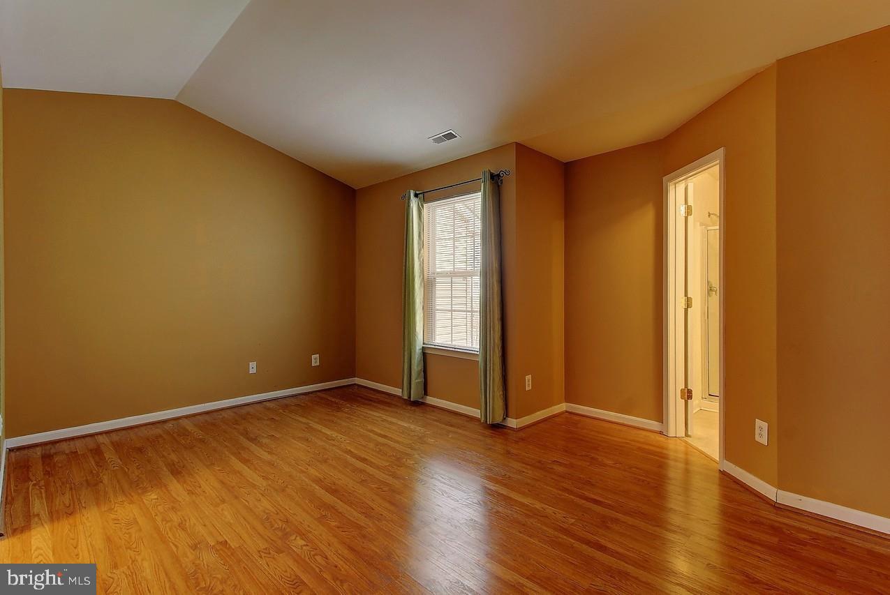 PEACEFIELDS - Residential