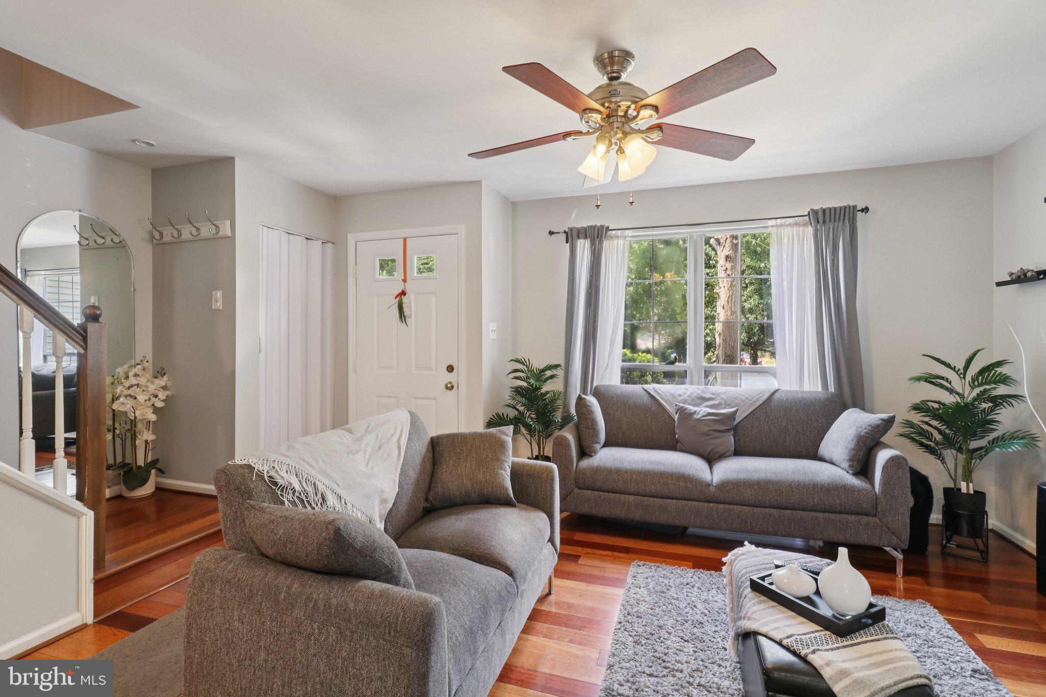 5717 EVERGREEN KNOLL COURT