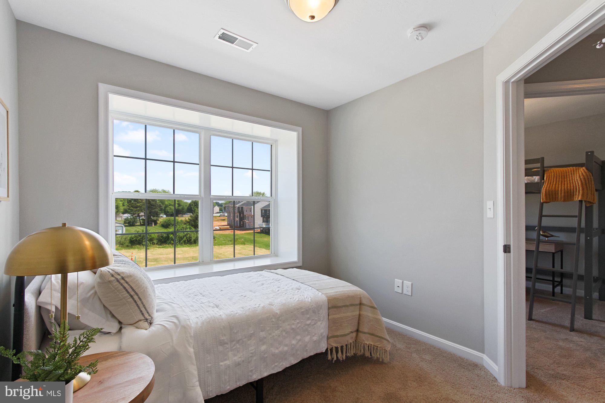 HUDSON RIDGE - Residential