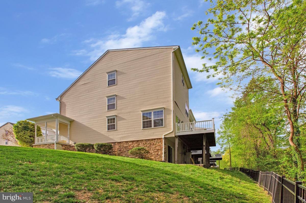 SAN FRANCISCO BY THE BAY - Residential