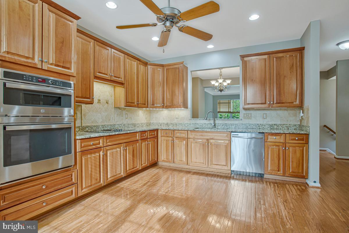 SAN FRANCISCO BY THE BAY - Residential