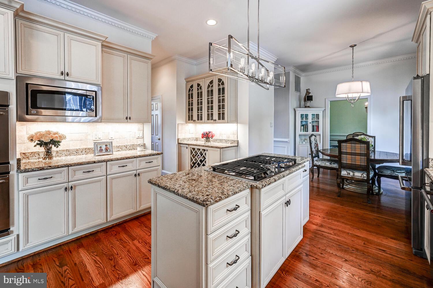 MAYFAIR - Residential