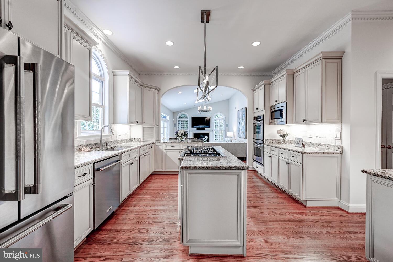 MAYFAIR - Residential