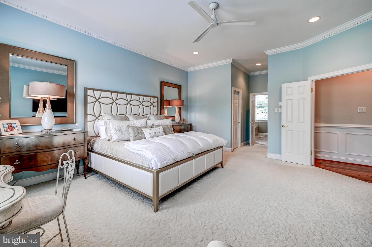 MAYFAIR - Residential