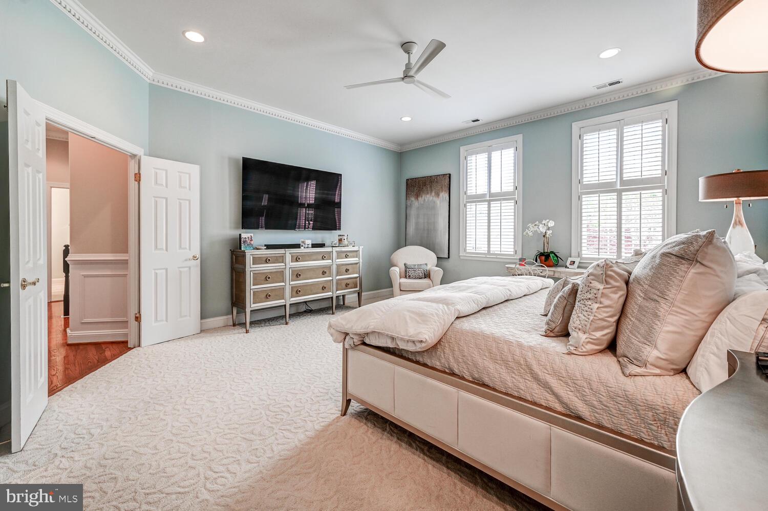 MAYFAIR - Residential