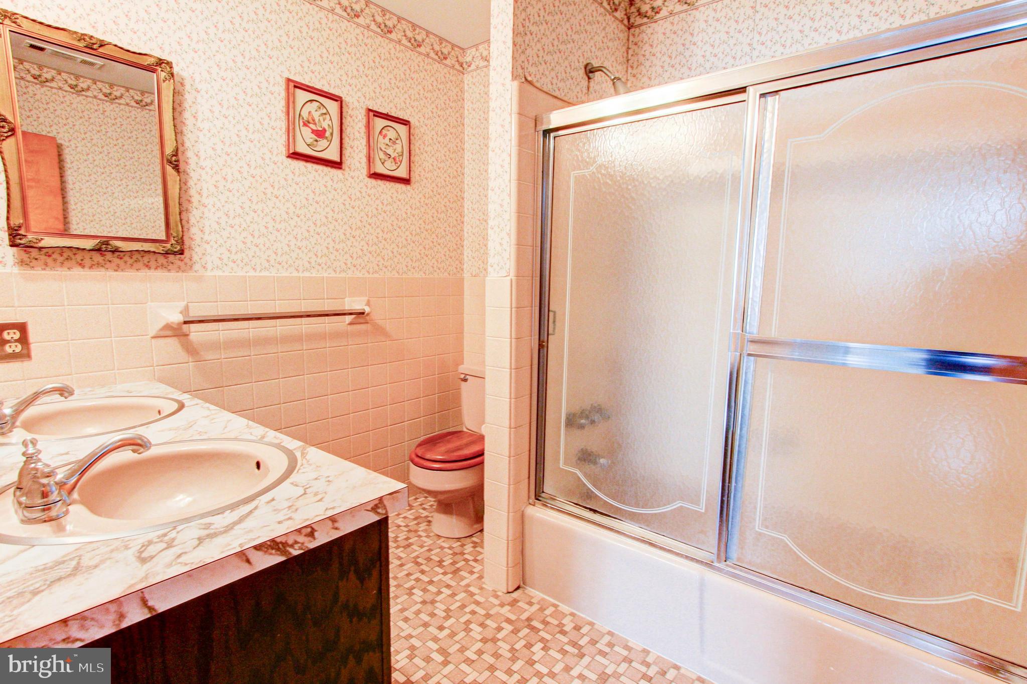 PINE VLY ESTS - Residential