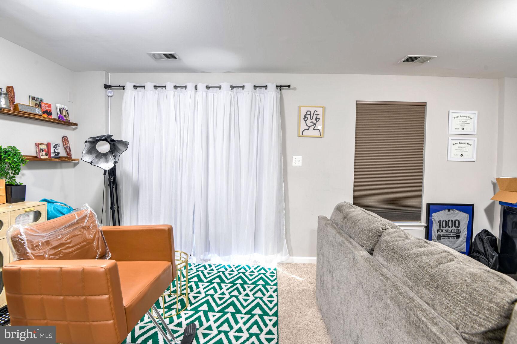 TANYARD SPRINGS TOWNHOMES - Residential