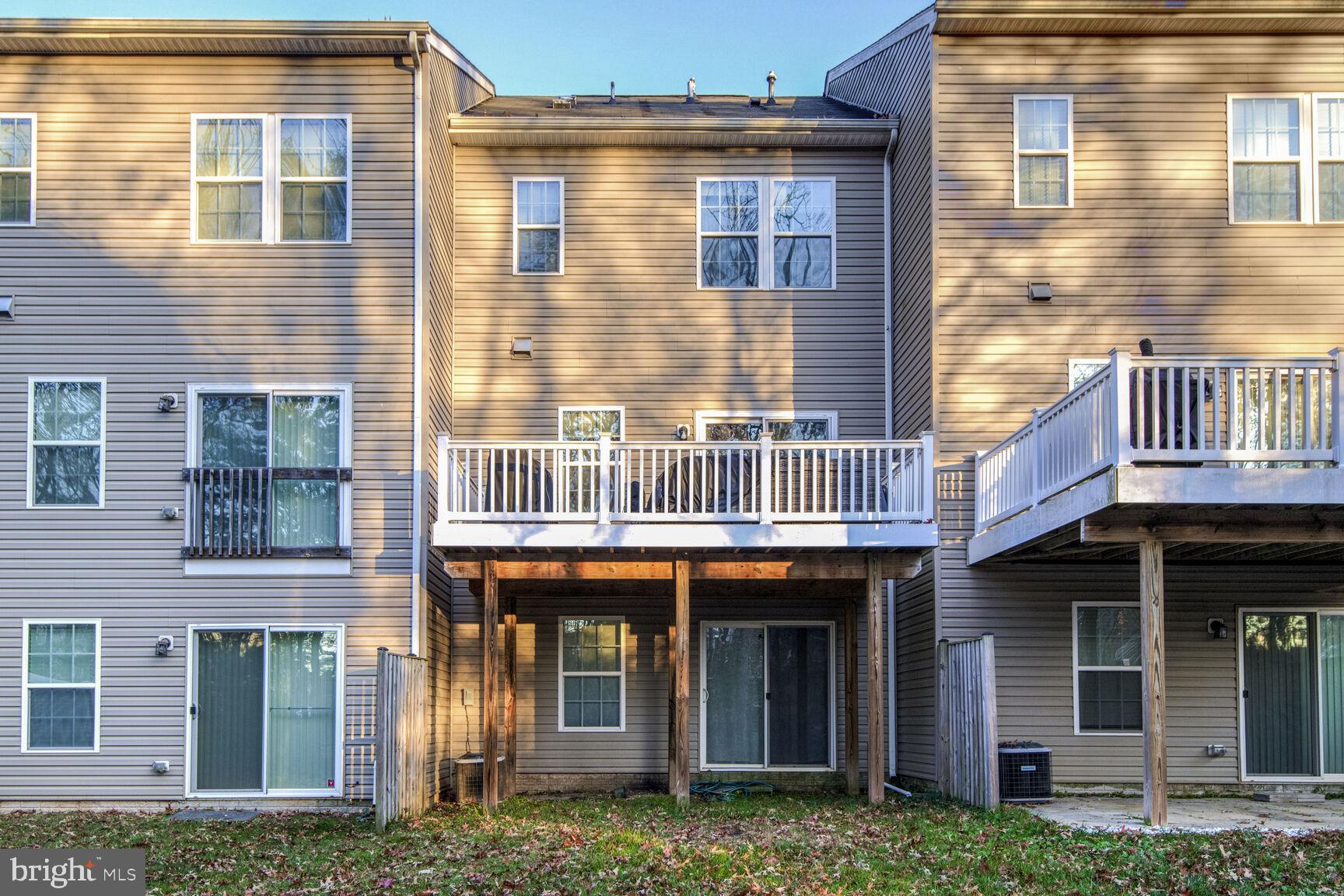 TANYARD SPRINGS TOWNHOMES - Residential