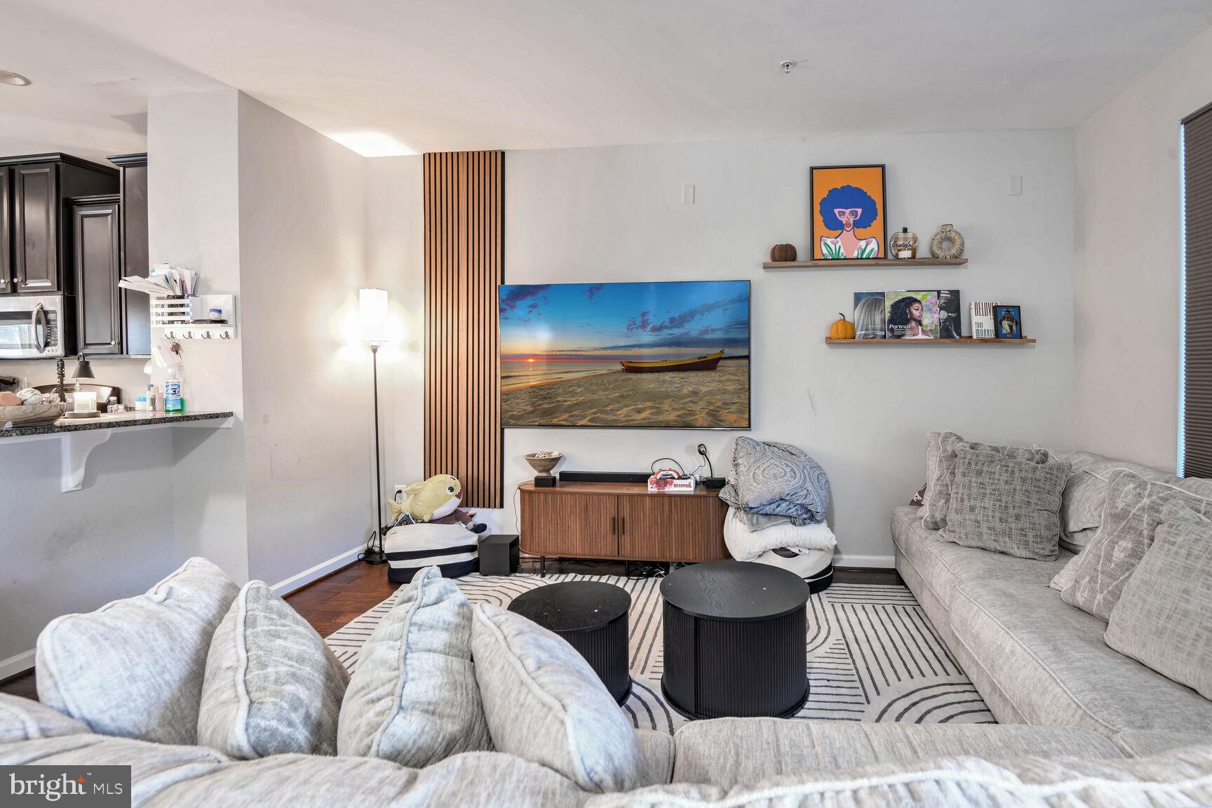 TANYARD SPRINGS TOWNHOMES - Residential