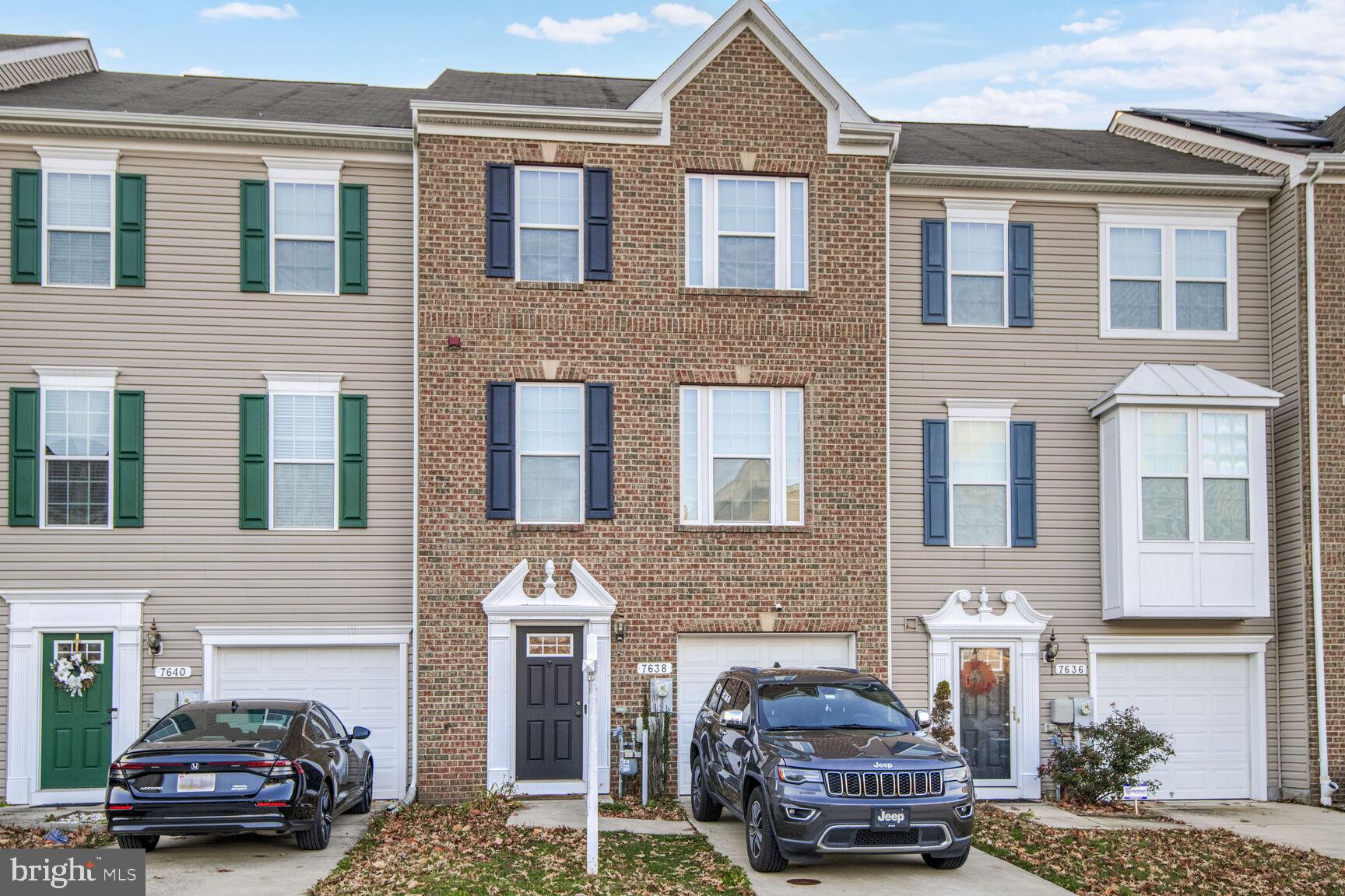 TANYARD SPRINGS TOWNHOMES - Residential