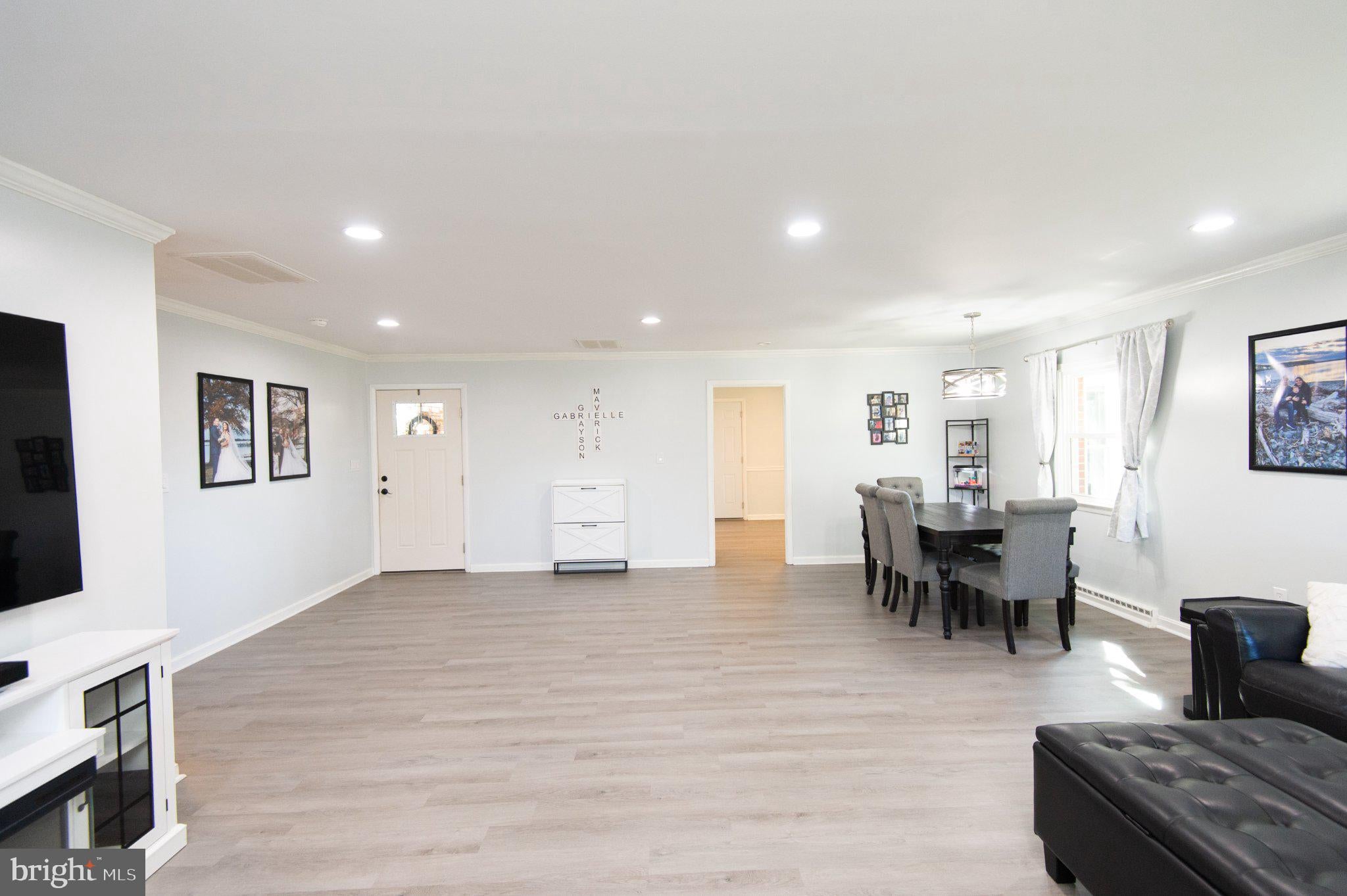 107 SUNSET BOULEVARD