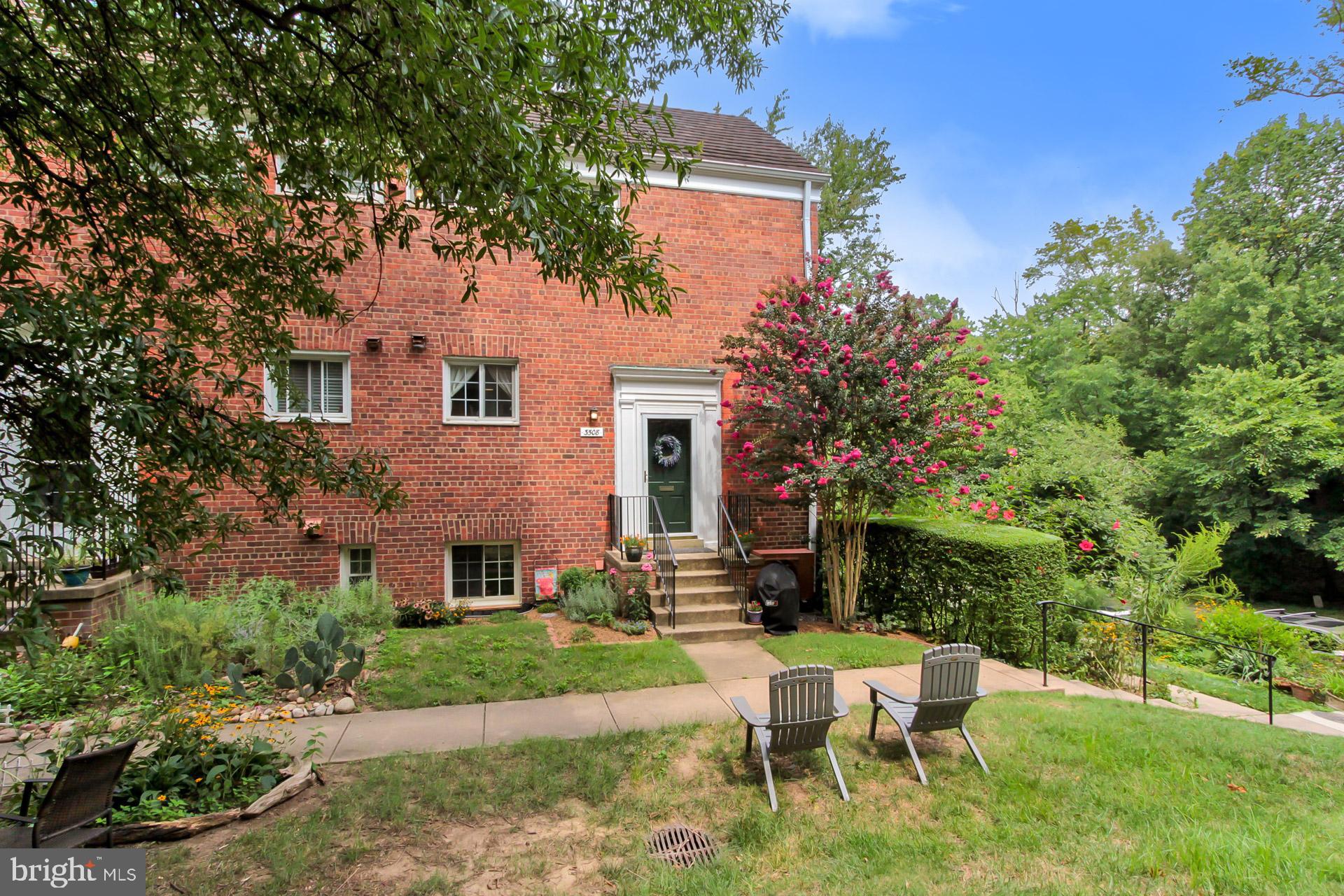 PARKFAIRFAX - Residential