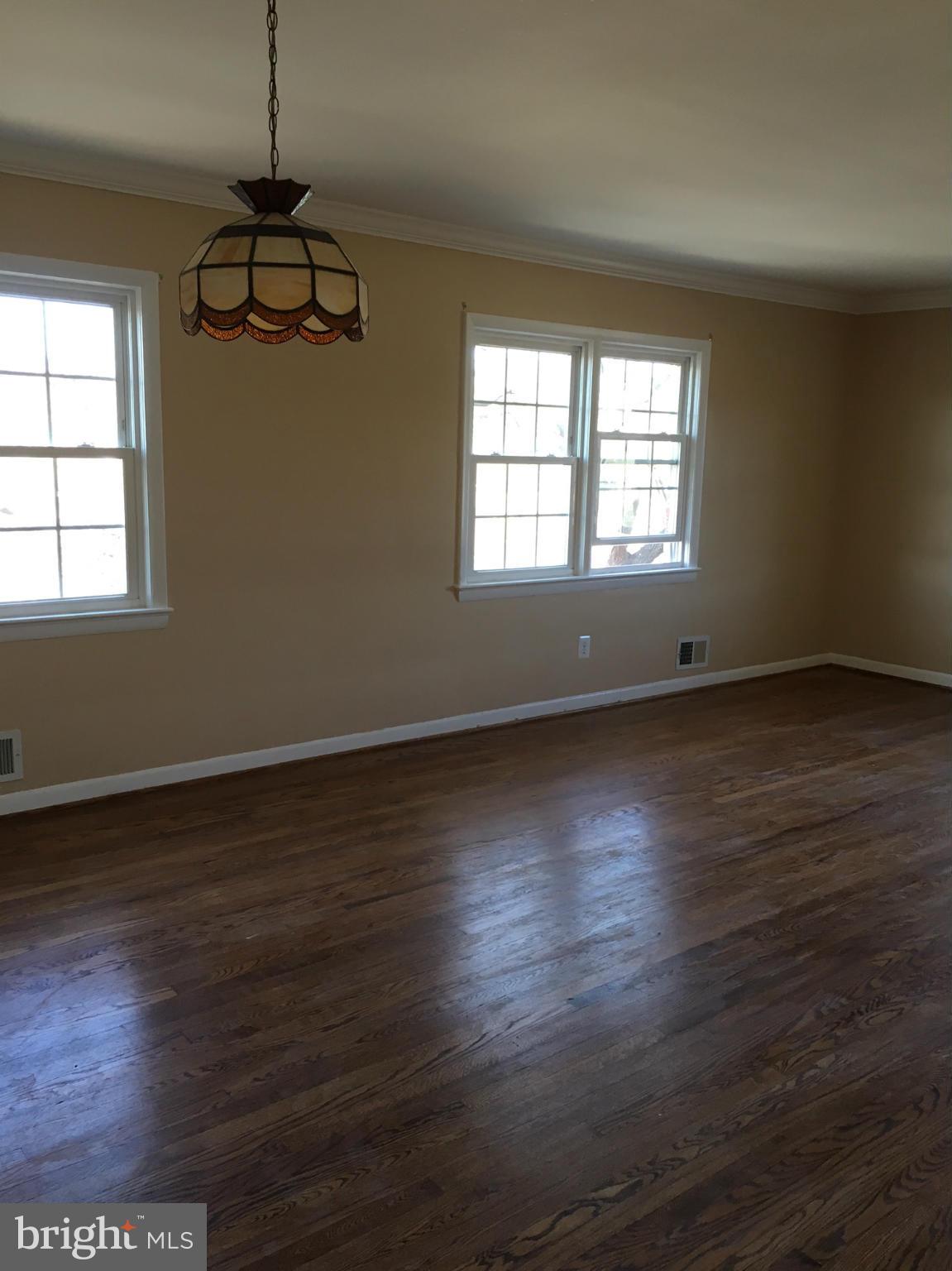 GLENCARLYN - Residential Lease