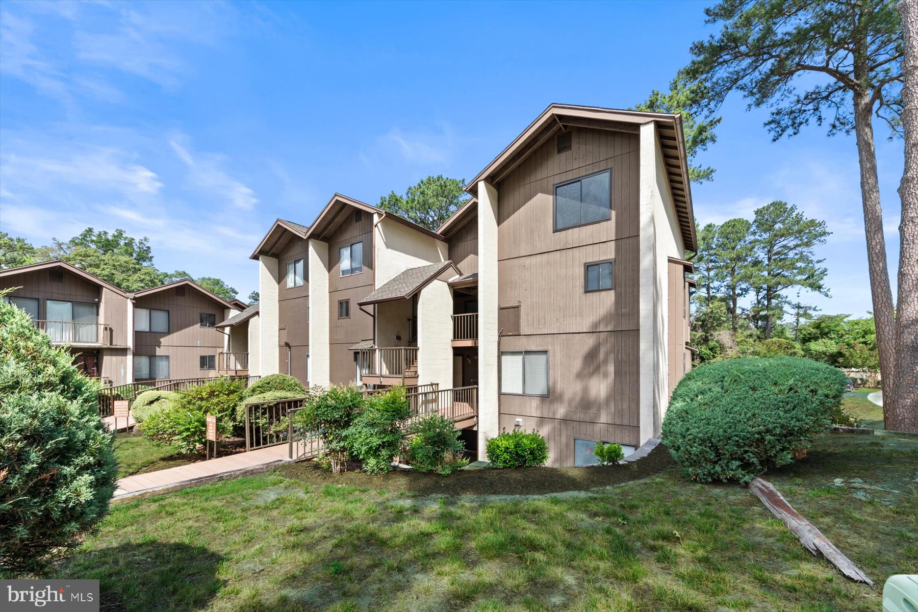 228 CANAL PARK DRIVE G-215
