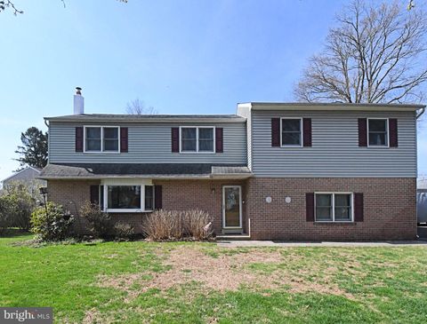 Photo of 233 Broadway Avenue, HORSHAM, PA 19044 (MLS # PAMC2172444)