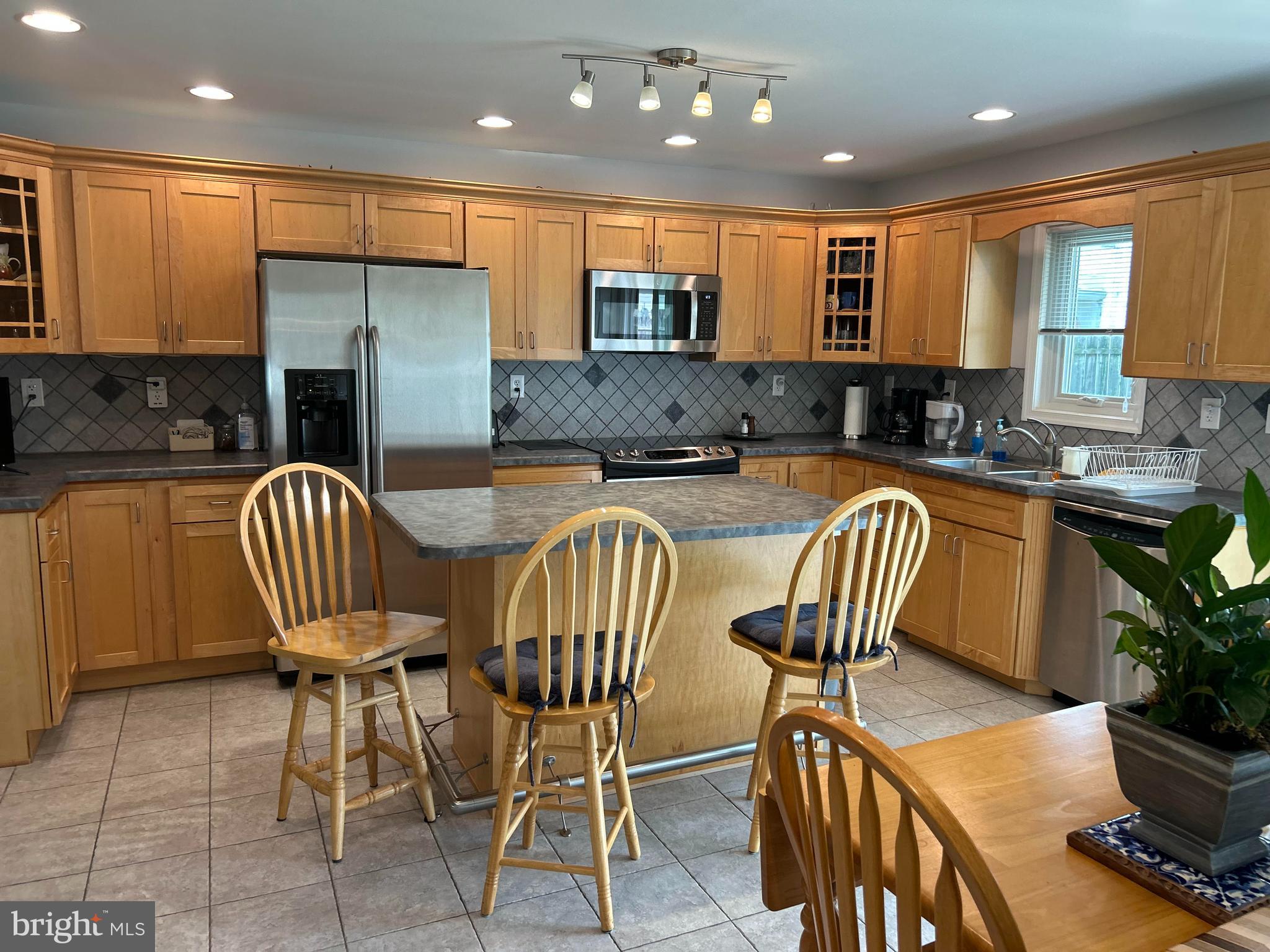 331 DOONE PLACE