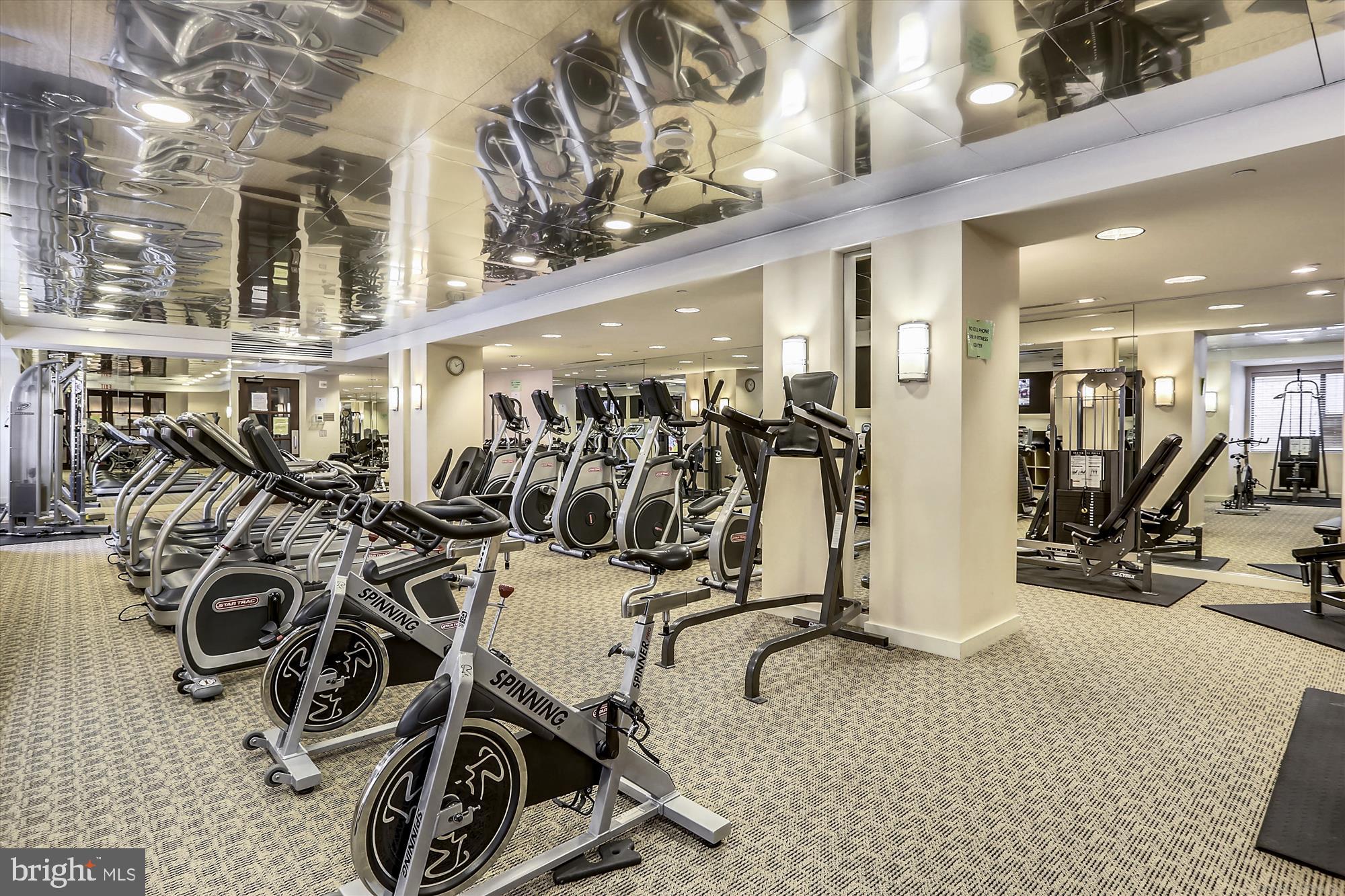 GALLERY AT WHITE FLINT - Residential