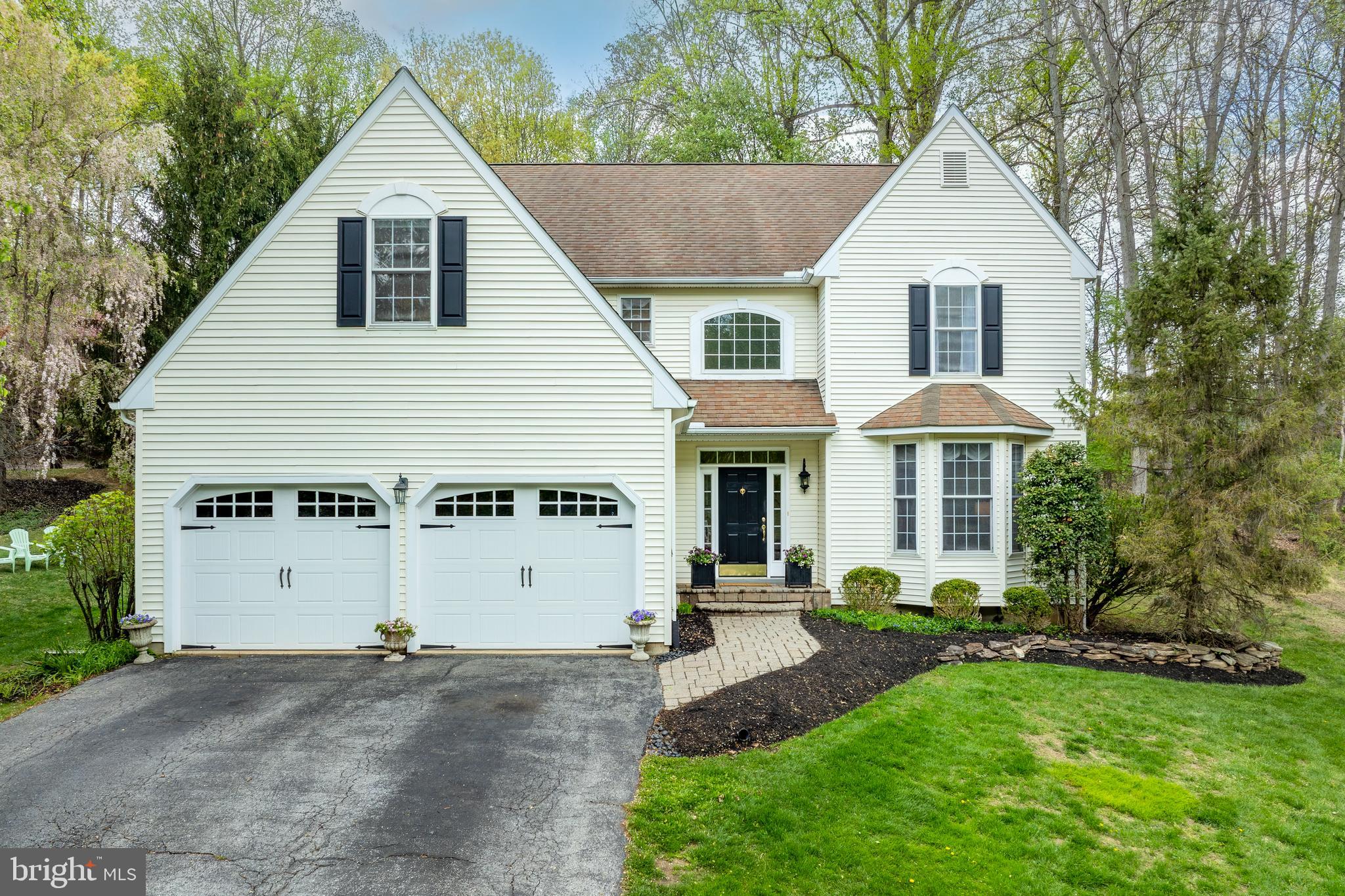 1003 TRAVIS COURT