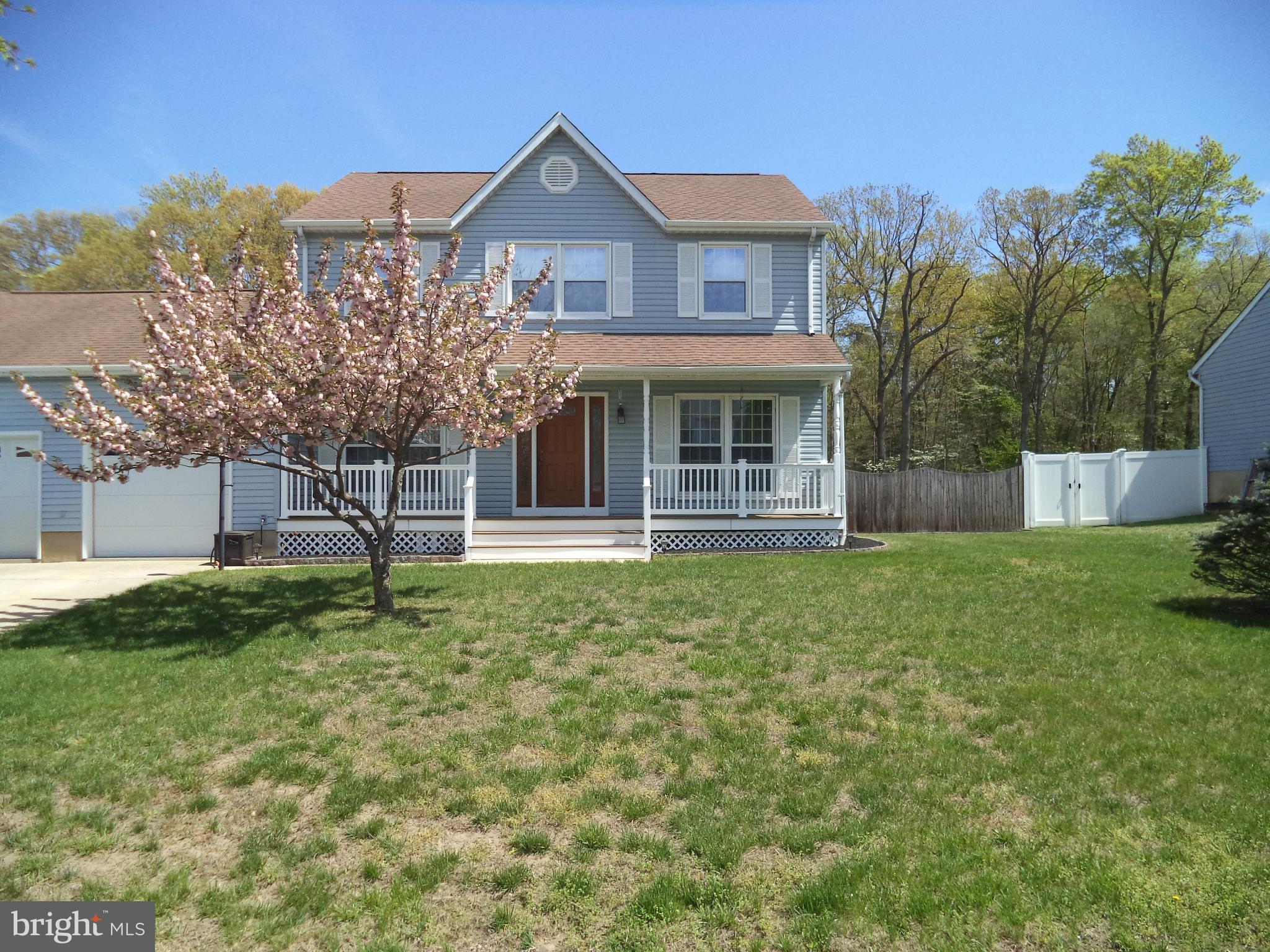 WHITES COVE - Residential