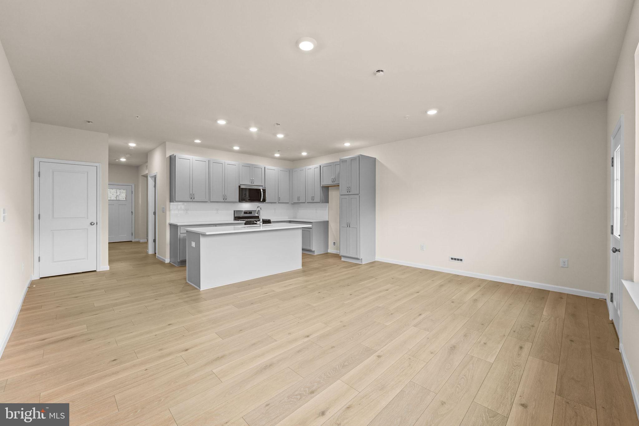 PERRY MILL - Residential