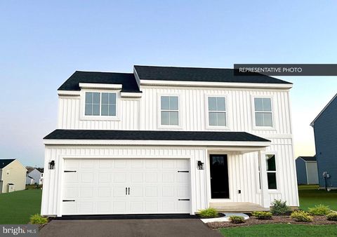 640 MONTGOMERY AVENUE LOT 44 PENNSBURG PA 18073