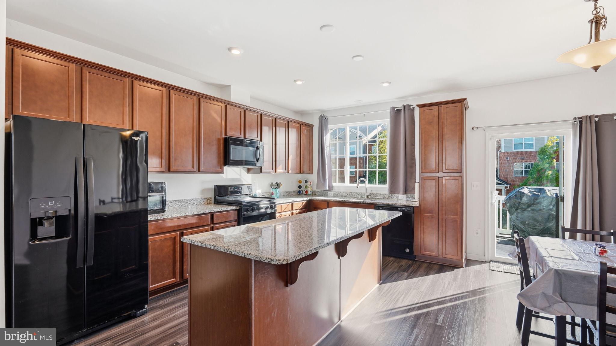 NEW POST ON THE RAPPAHANNOCK - Residential
