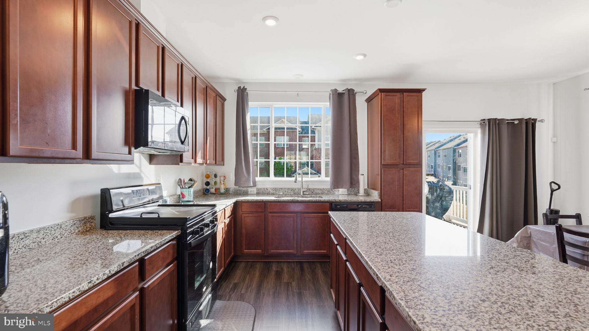 NEW POST ON THE RAPPAHANNOCK - Residential