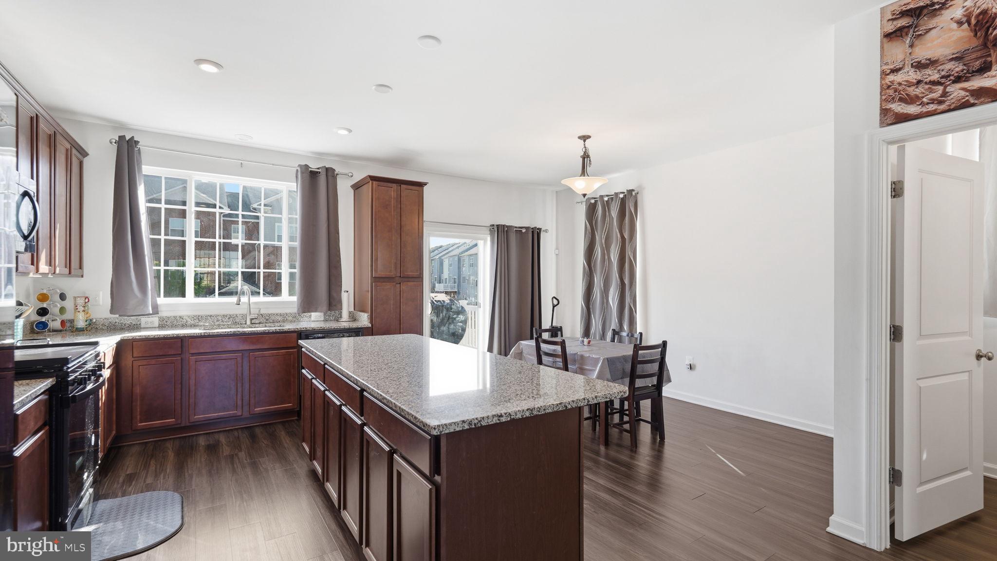 NEW POST ON THE RAPPAHANNOCK - Residential