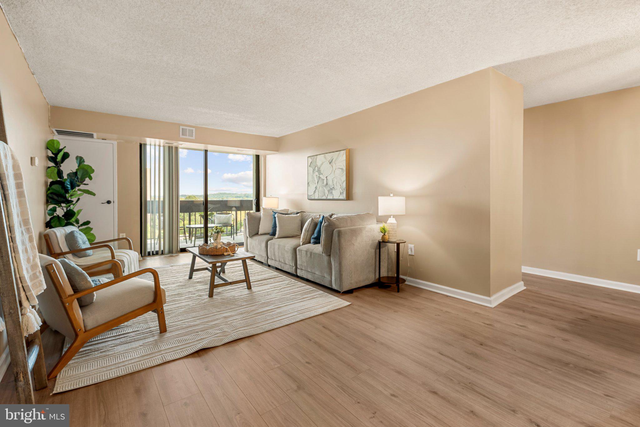5300 HOLMES RUN PARKWAY 812