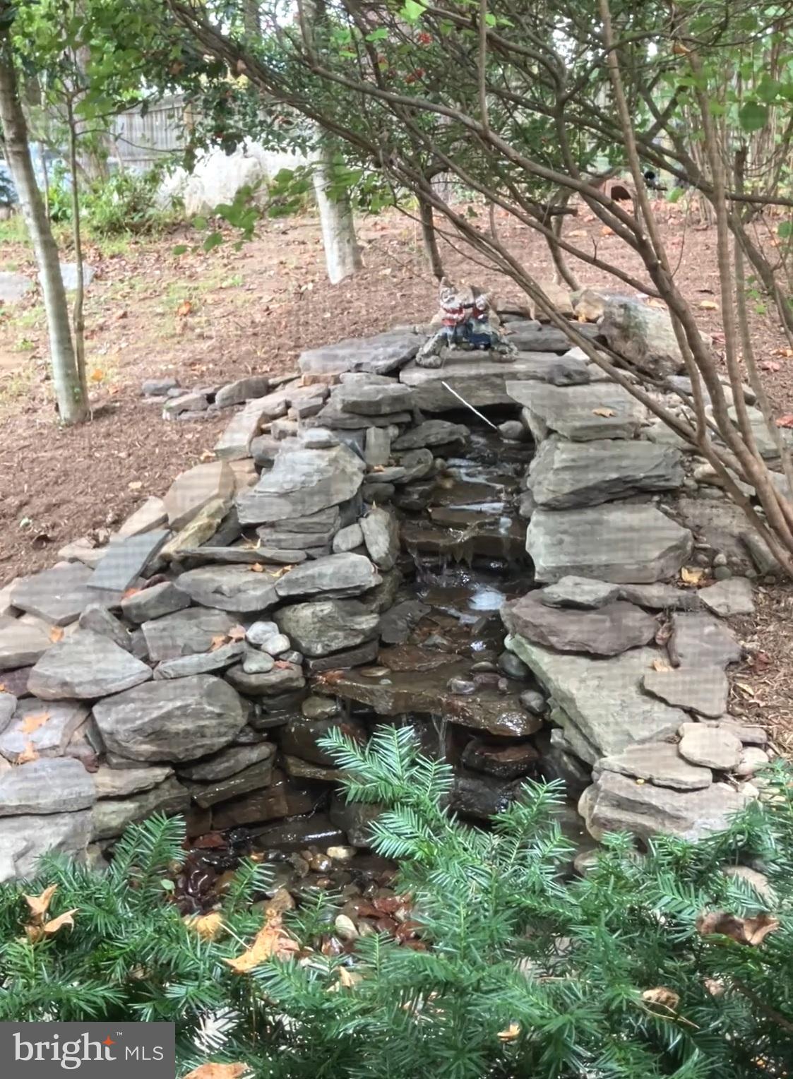 UNIVERSITY SQUARE - Residential