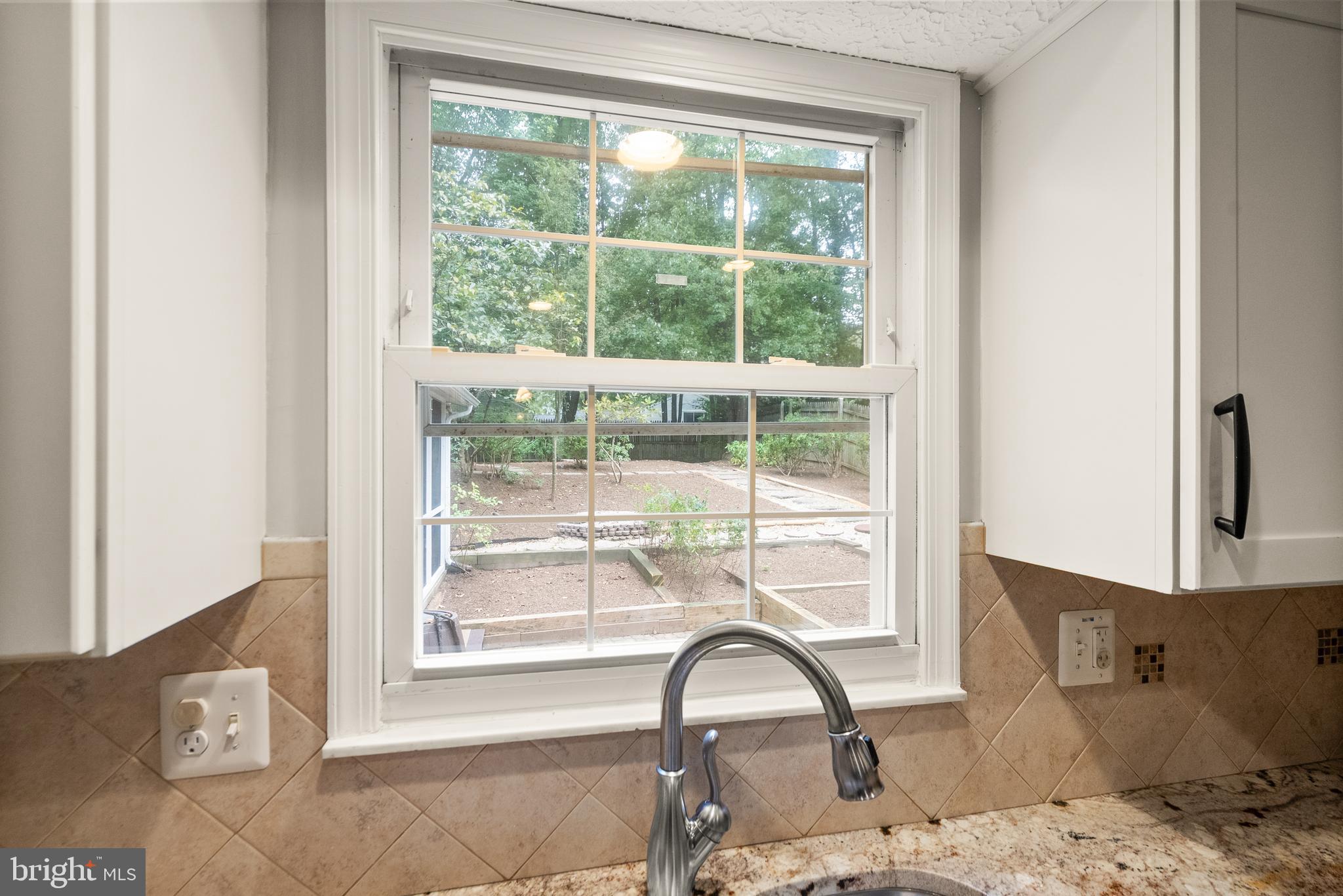 UNIVERSITY SQUARE - Residential