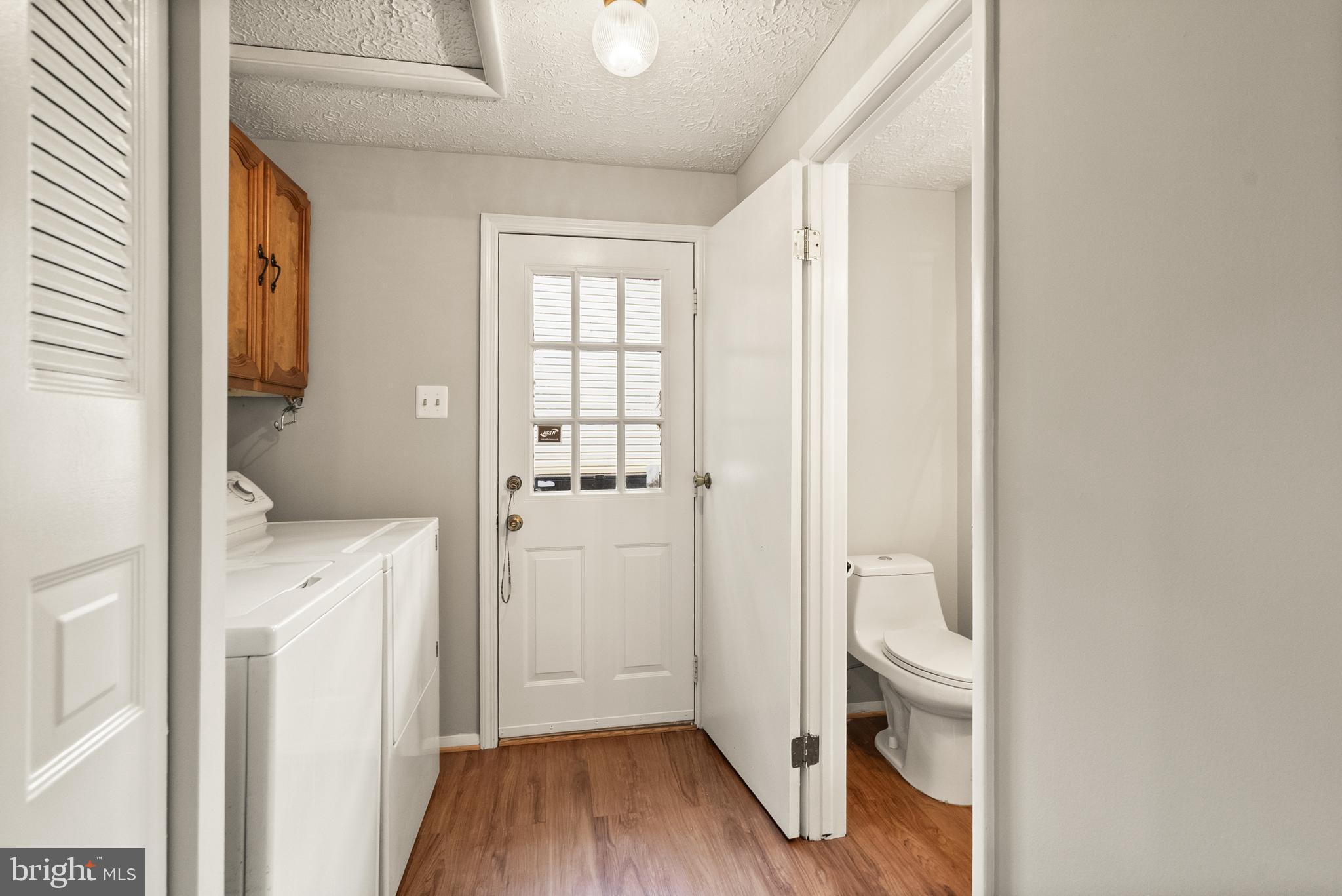 UNIVERSITY SQUARE - Residential