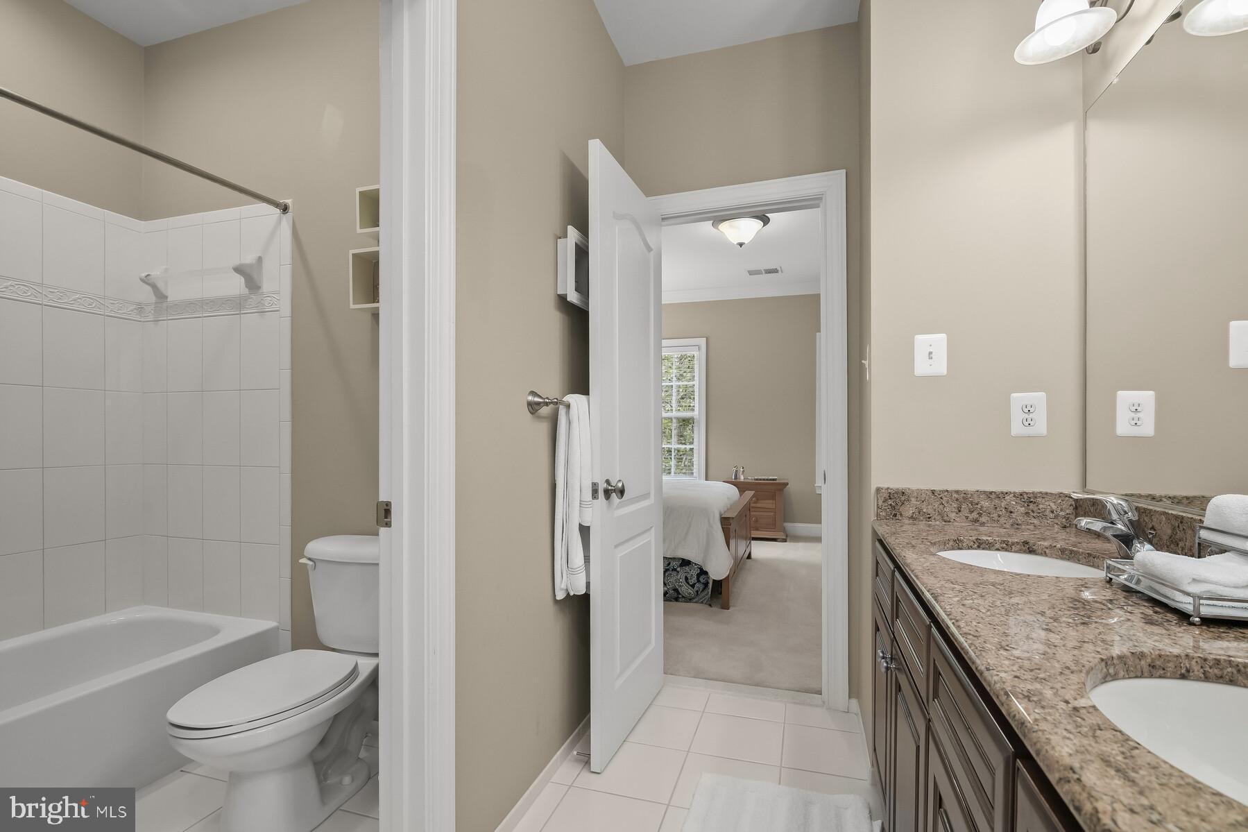 ST JAMES - Residential