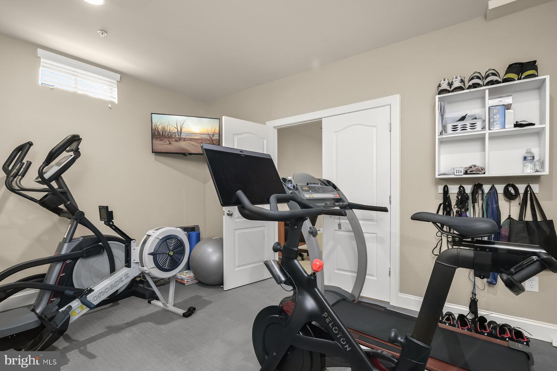 ST JAMES - Residential