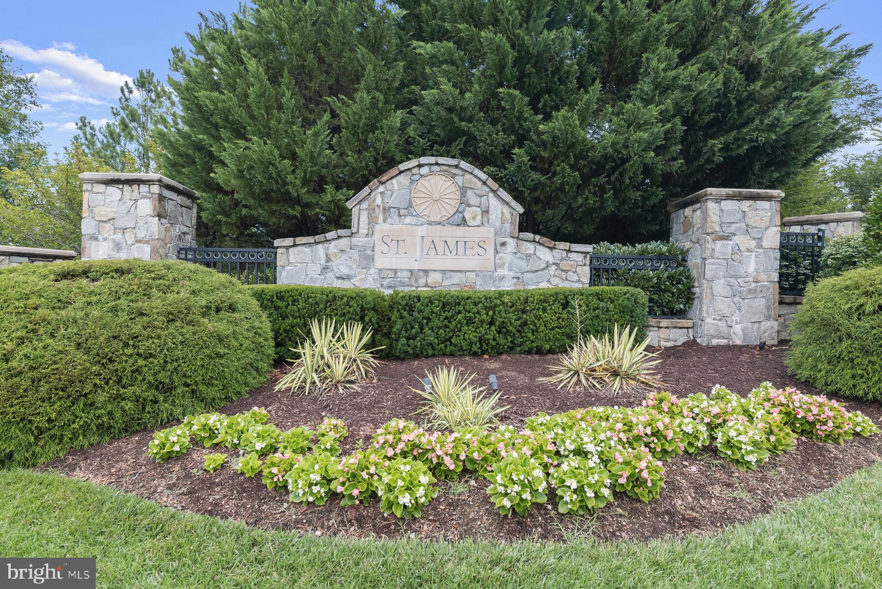 ST JAMES - Residential