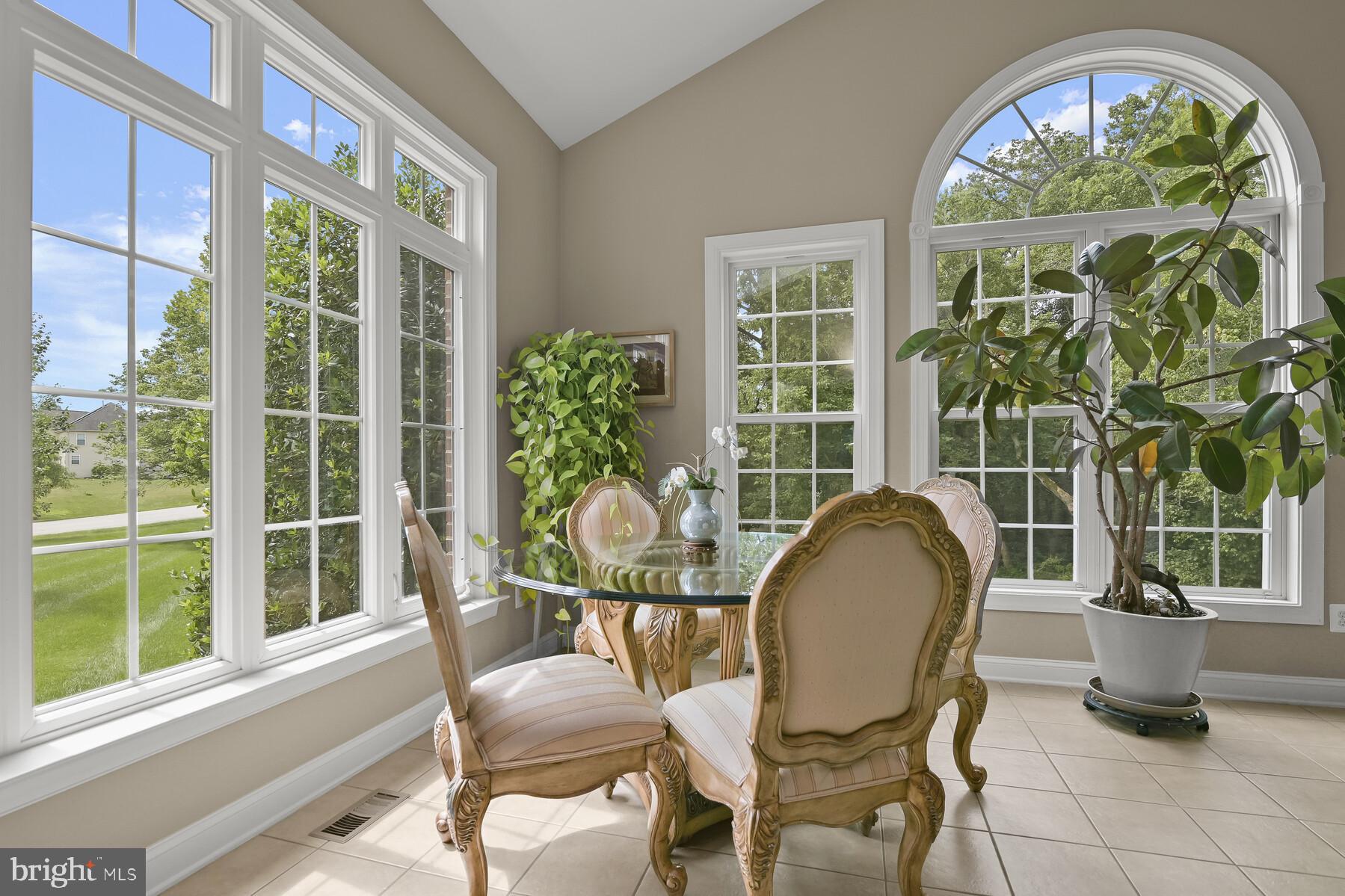 ST JAMES - Residential