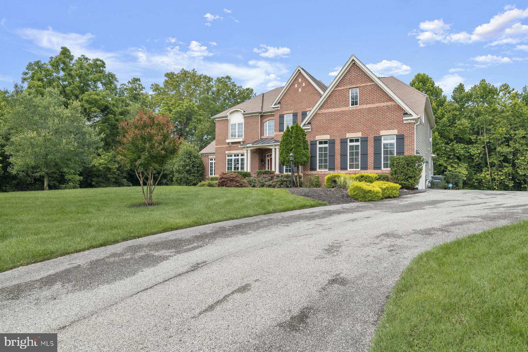 ST JAMES - Residential