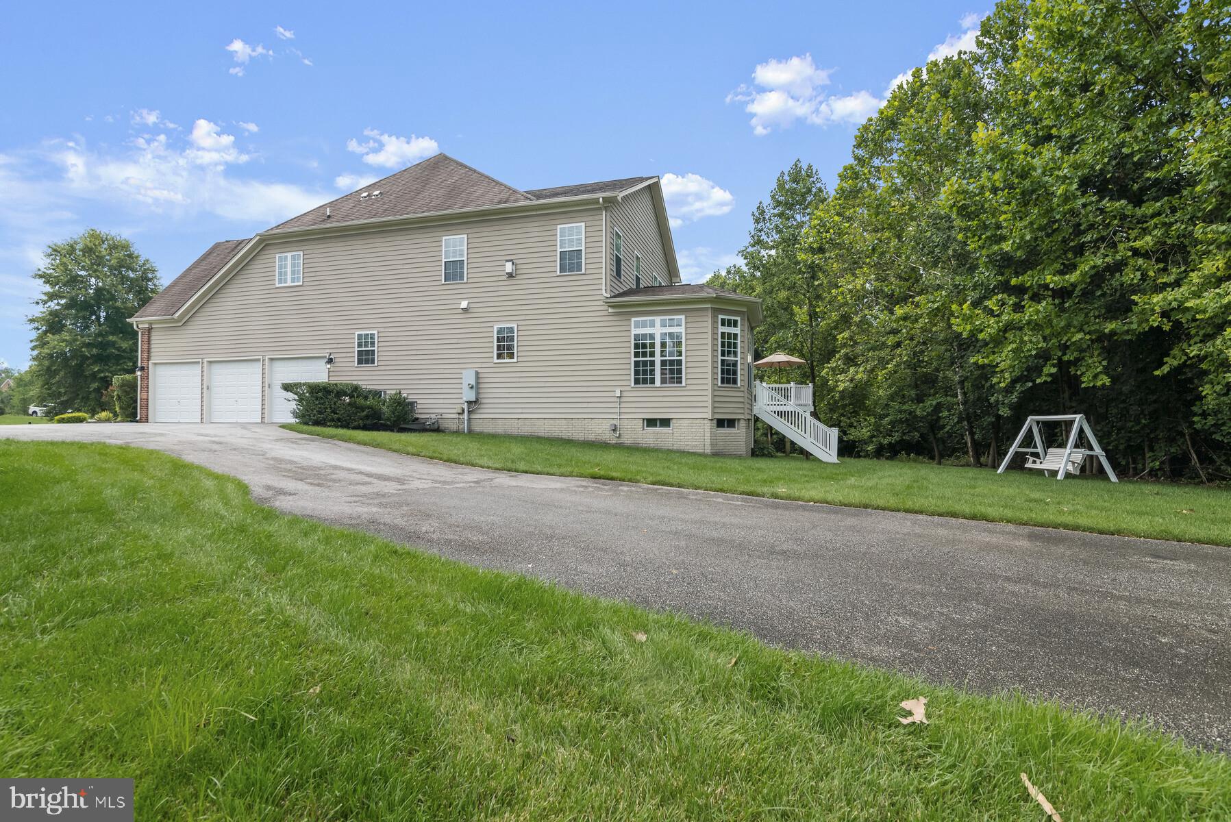 ST JAMES - Residential