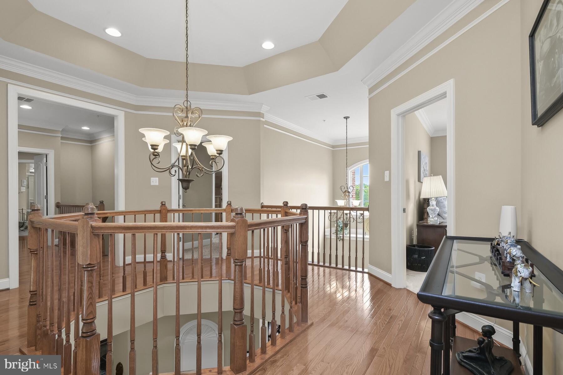 ST JAMES - Residential