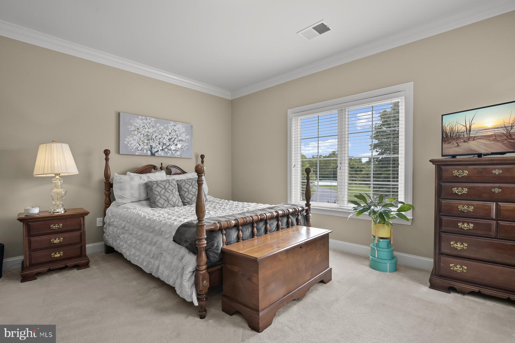 ST JAMES - Residential