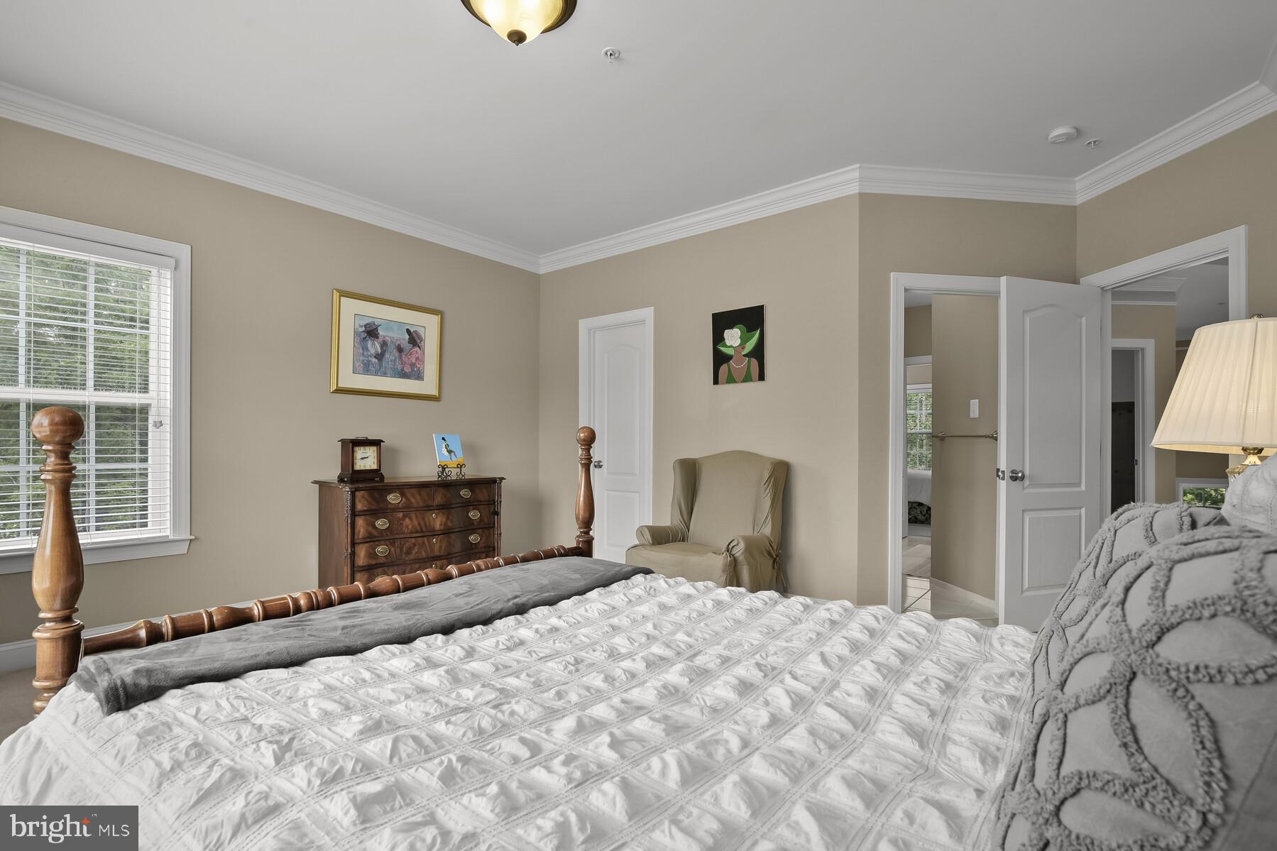 ST JAMES - Residential