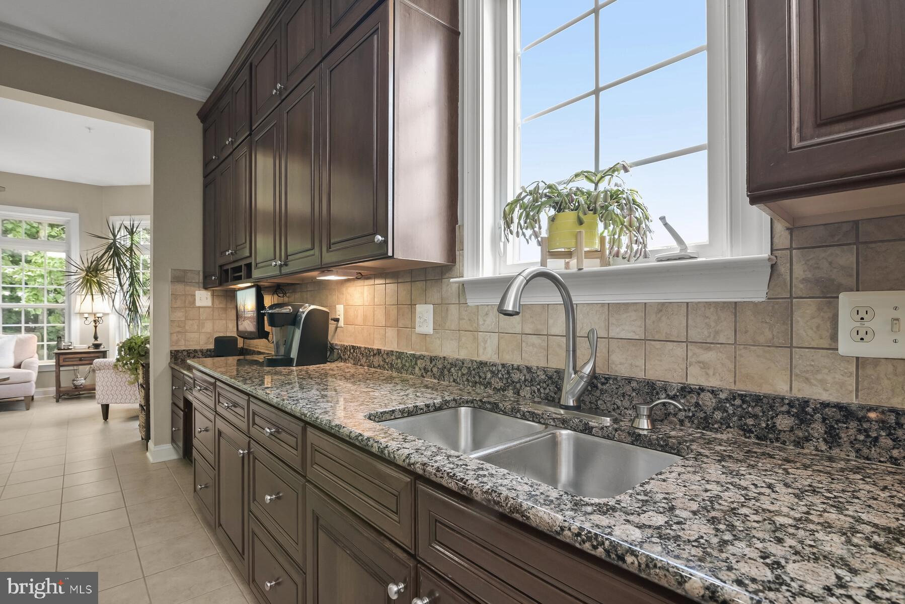 ST JAMES - Residential