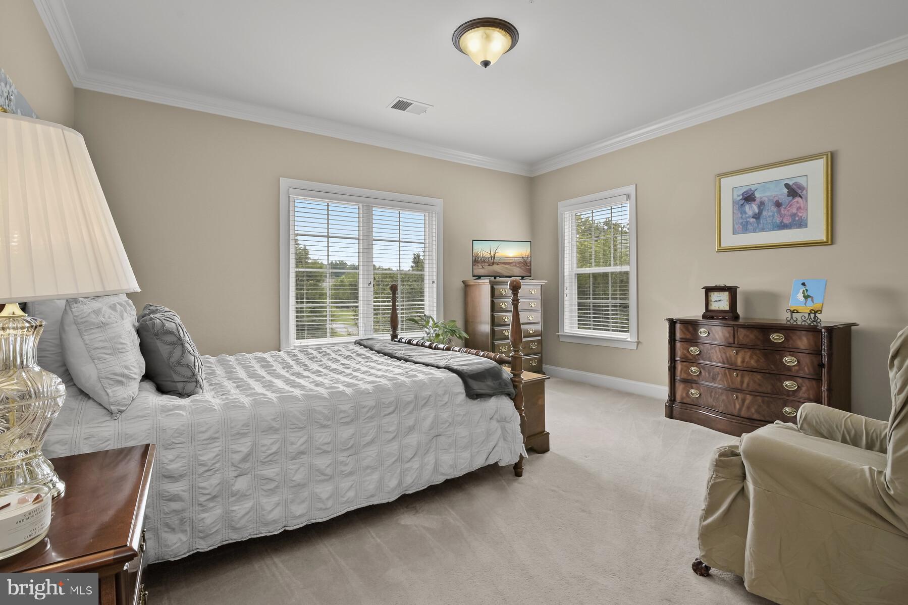 ST JAMES - Residential