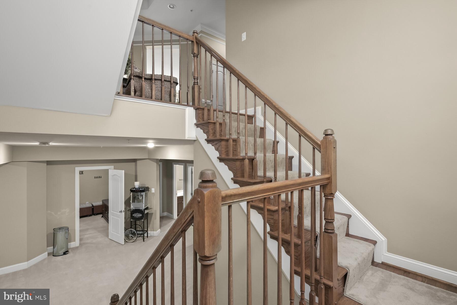 ST JAMES - Residential