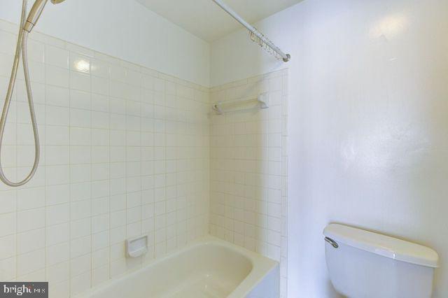 FARMINGDALE - Residential